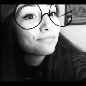 Meet your Posher, Savanna